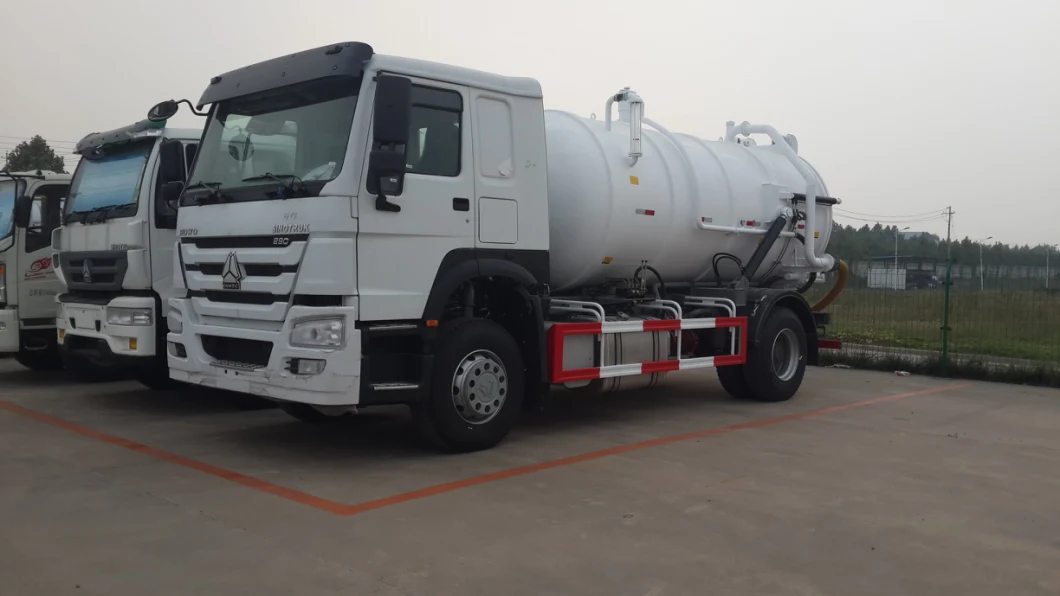 10 Cubic Meter Vacuum Tanker Sinotruk HOWO 12, 000 Liters Sludge Sewer Suction Vacuum Tanker Sewage Trucks Rhd