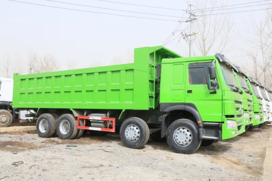 Camion à benne basculante HOWO d'occasion à vendre 371HP Diesel Camion à benne basculante 8X4